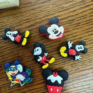 6 Mickey Mouse‎ Croc shoe charms